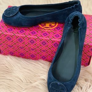 NWT Tory Burch Minnie•Navy Sz 5